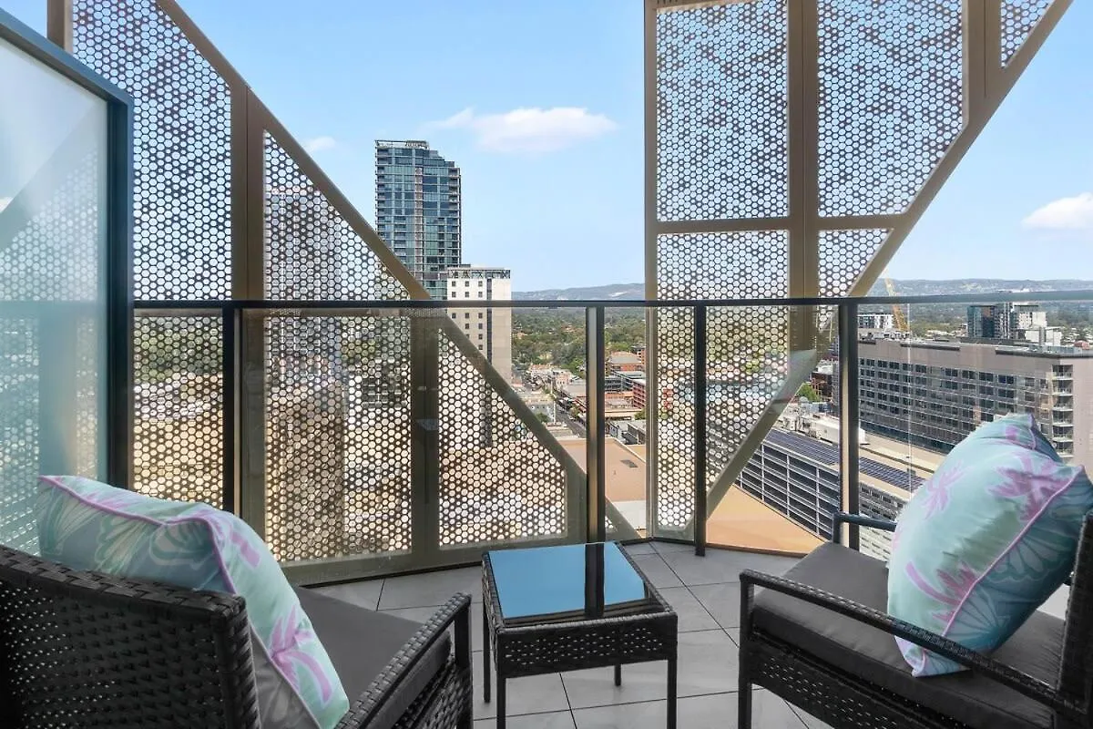 Adelaide Cbd Oasis - 2Br Realm Retreat - Level 19 Apartment 0*,