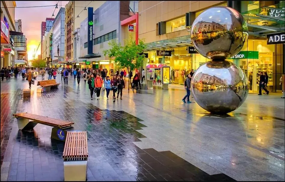 Adelaide Cbd Oasis - 2Br Realm Retreat - Level 19 Apartment Australia